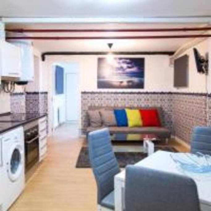 Apartamento Sotano En Gran Via Madrid Kültér fotó
